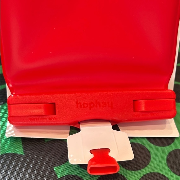 Heyday Waterproof Tech Pouch - Red touch screen friendly new in box - Picture 4 of 6